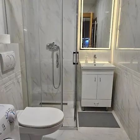 Magnolija Stan Na Dan Lägenhet Belgrad